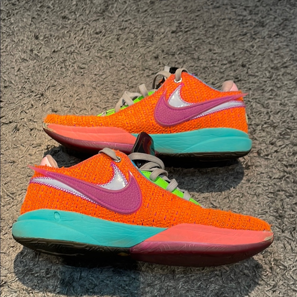 Nike lebron 20
